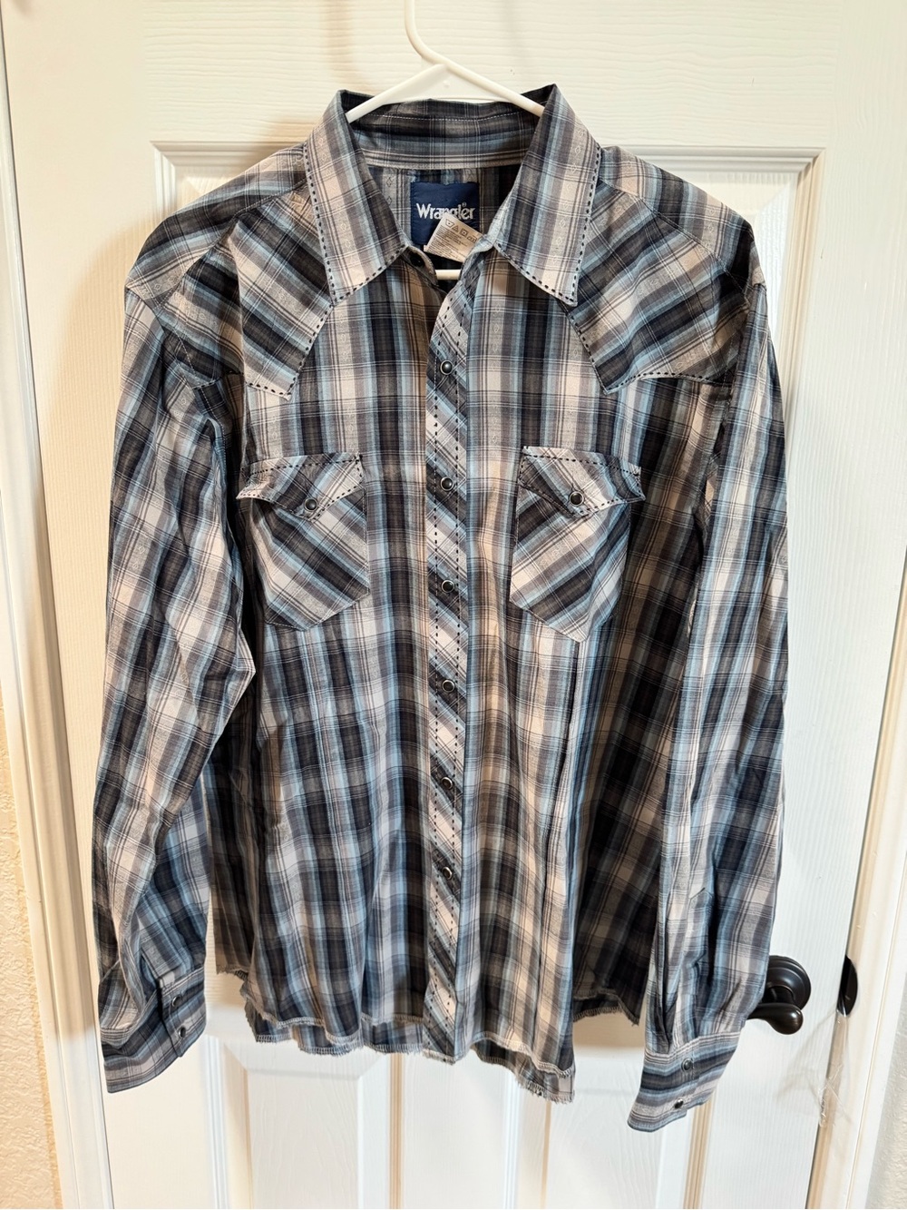 Wrangler Blue & Gray Plaid Western Shirt pearl snap